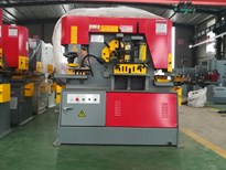 Máy  phay rãnh -  CNC 